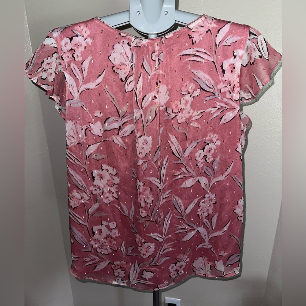 White House Black Market Blush Floral Blouse - Picture 2 of 4